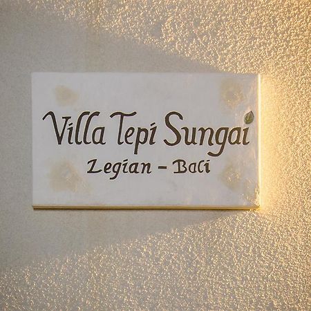 Villa Tepi Sungai Legian Pokoj fotografie