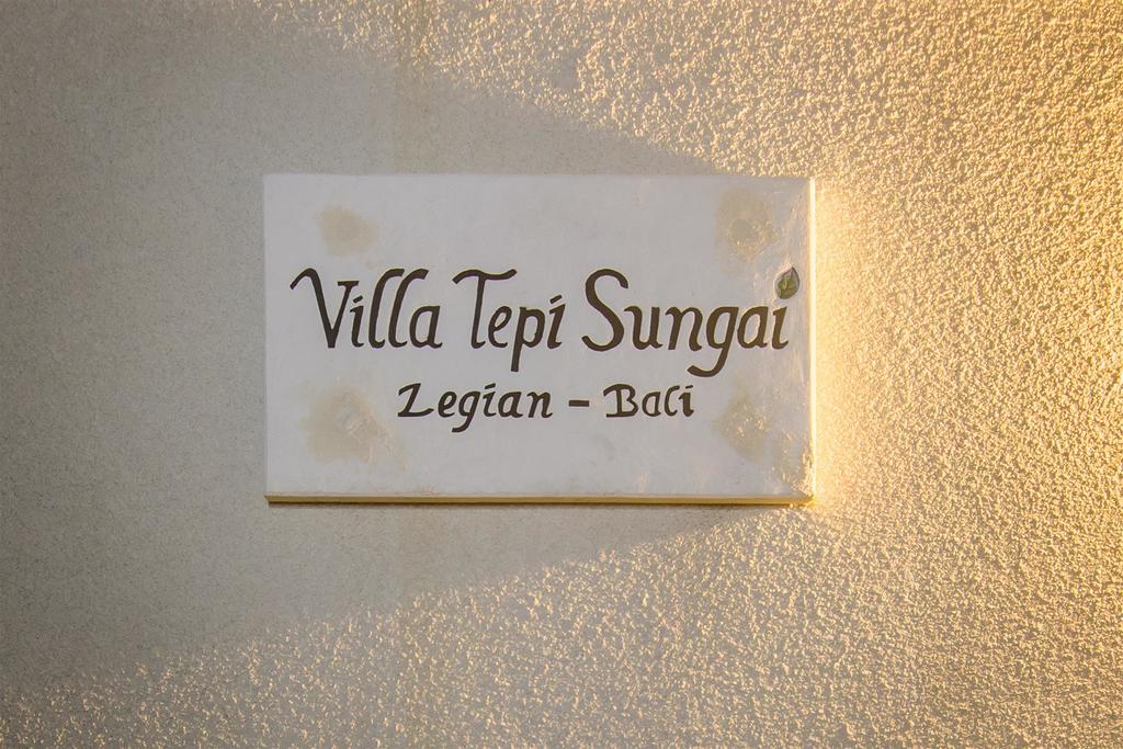 Villa Tepi Sungai Legian Pokoj fotografie