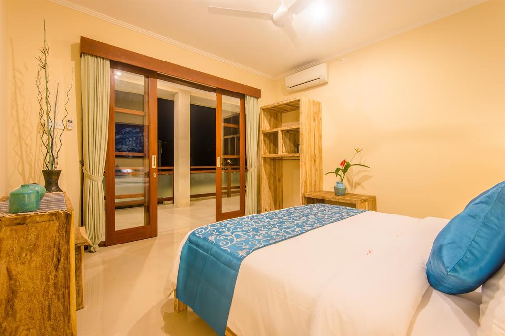 Villa Tepi Sungai Legian Pokoj fotografie