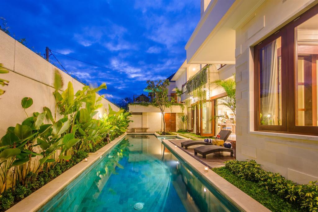Villa Tepi Sungai Legian Pokoj fotografie
