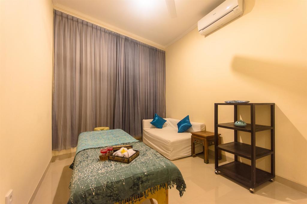 Villa Tepi Sungai Legian Pokoj fotografie