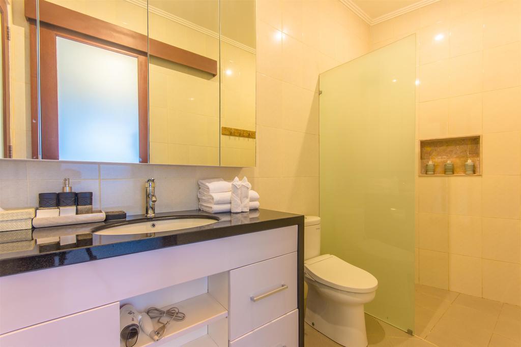 Villa Tepi Sungai Legian Pokoj fotografie